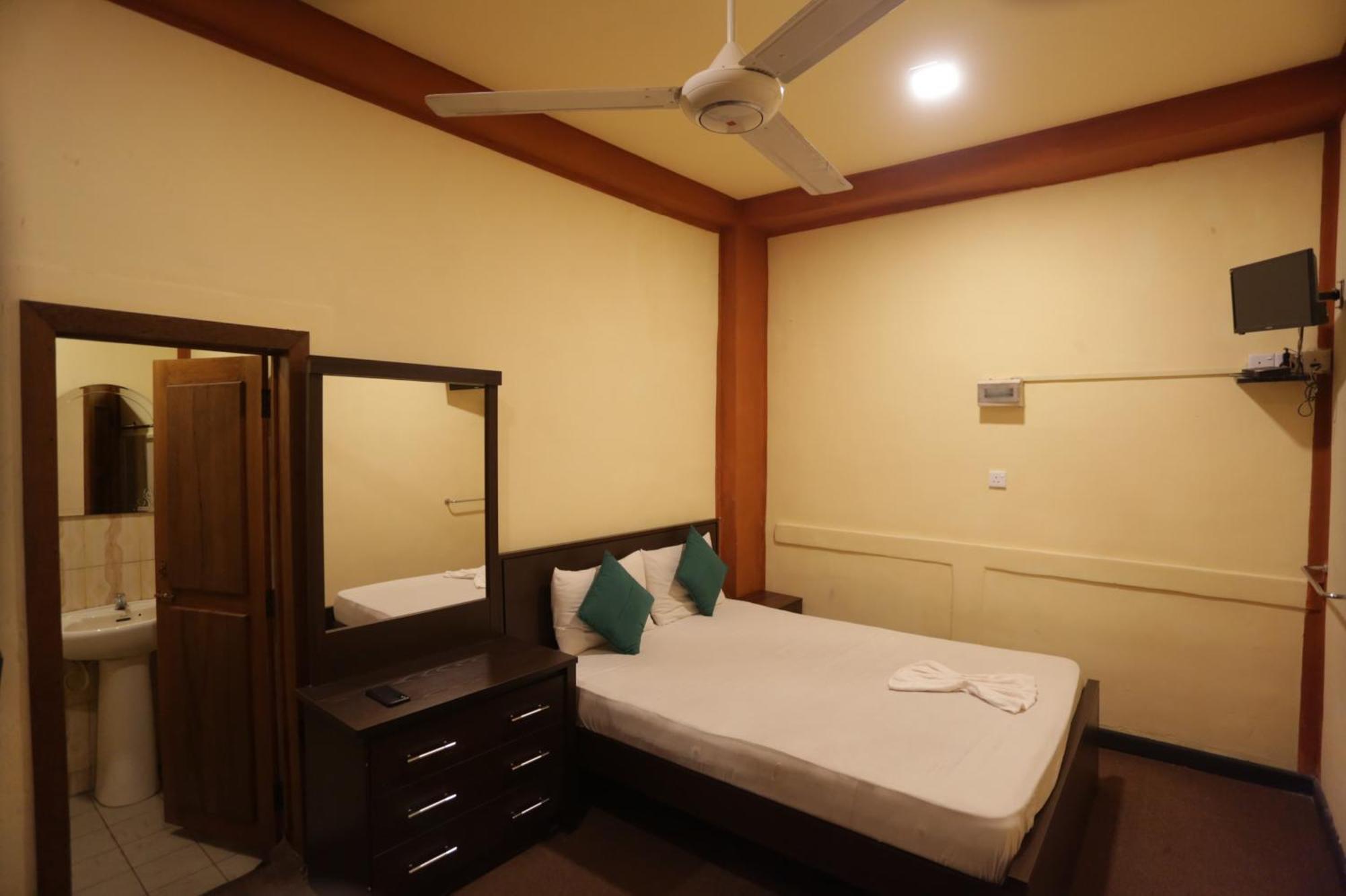 Katunayaka Cinnamon Airport Residencies מראה חיצוני תמונה